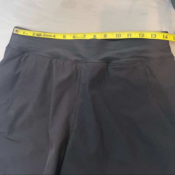 Lands End Dri Fit Black Shorts Sze. 4 - Picture 6 of 8